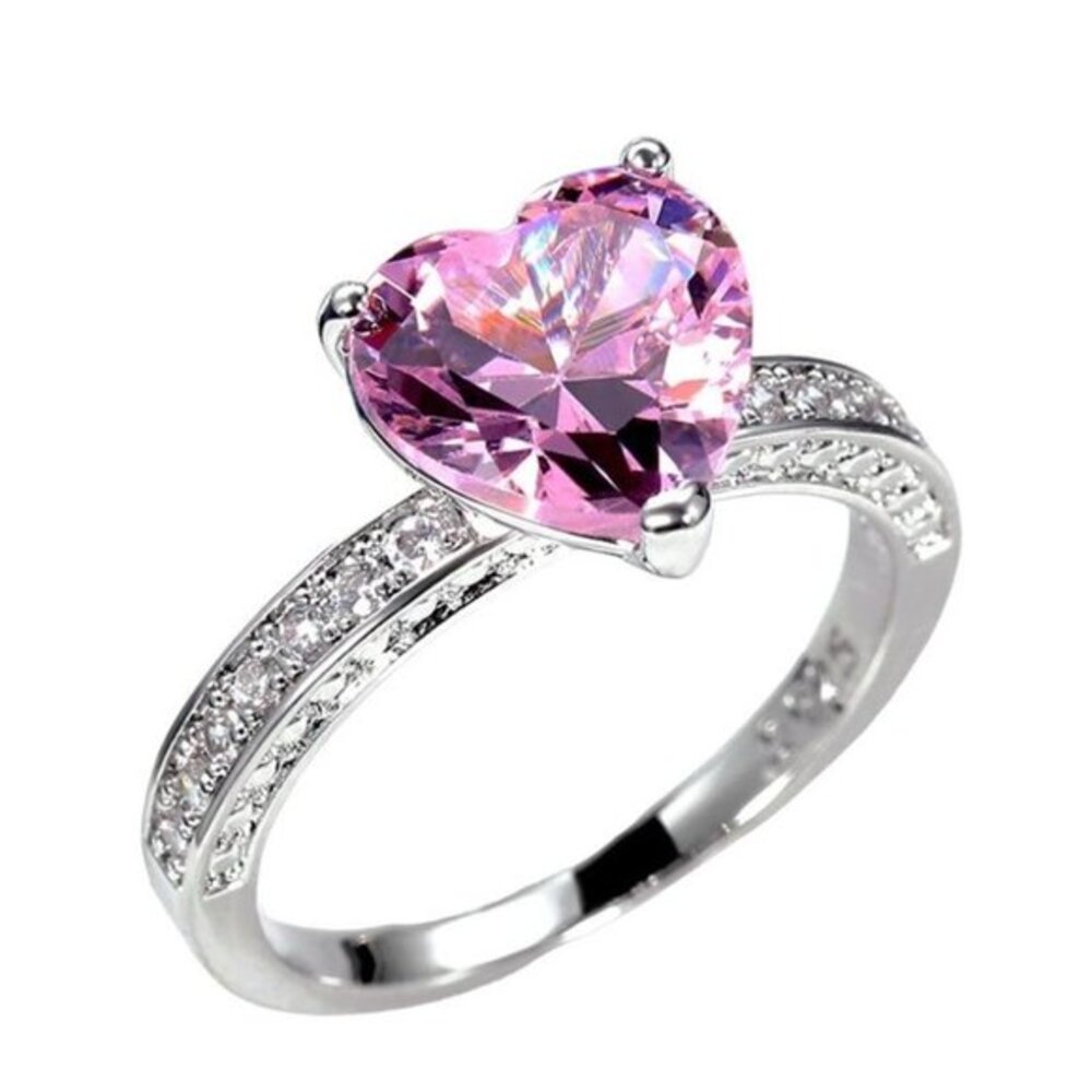 Luxury Pink Heart Engagement Ring